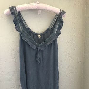 Adorable soft earth tone blue top